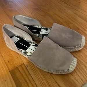 Dolce Vita Espadrille flats size 8.5